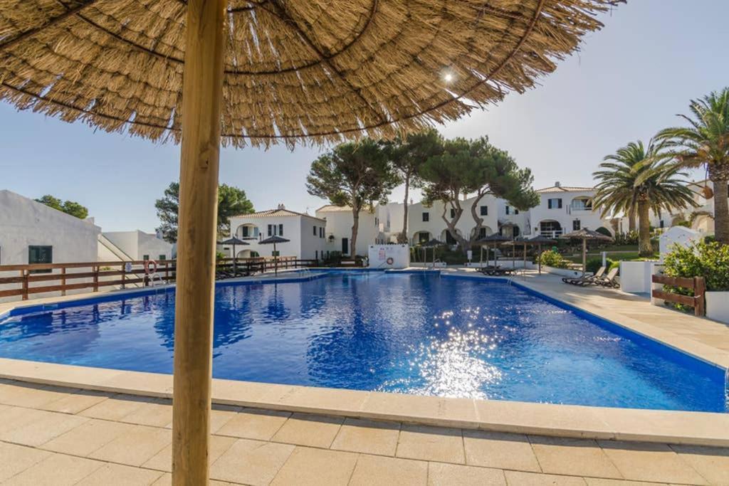 Happy Menorca apartamento duplex ,piscina,aire acondicionado,wiffi Port d'Addaia Esterno foto
